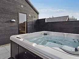 5 Star Holiday Home in Romo