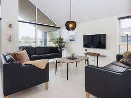 5 Star Holiday Home in Romo