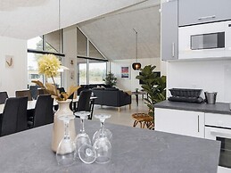 5 Star Holiday Home in Romo
