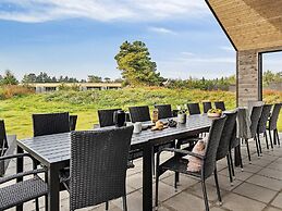 5 Star Holiday Home in Romo