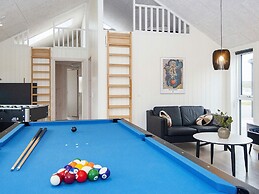 5 Star Holiday Home in Romo