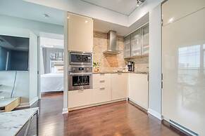 Downtown Toronto Hotel Suites