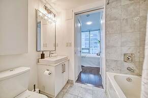 Downtown Toronto Hotel Suites