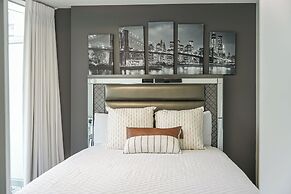 Downtown Toronto Hotel Suites
