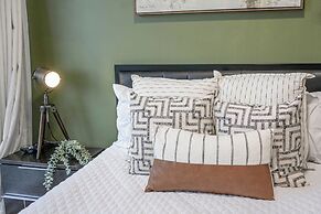 Downtown Toronto Hotel Suites