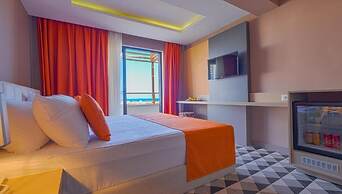 Feniks Priority Hotel