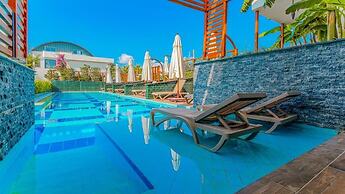 Feniks Priority Hotel