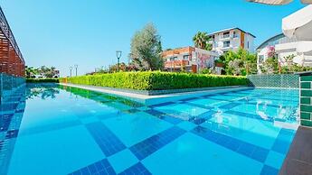 Feniks Priority Hotel