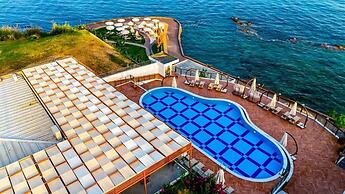Feniks Priority Hotel