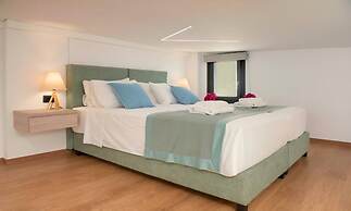Southside Beach Suites