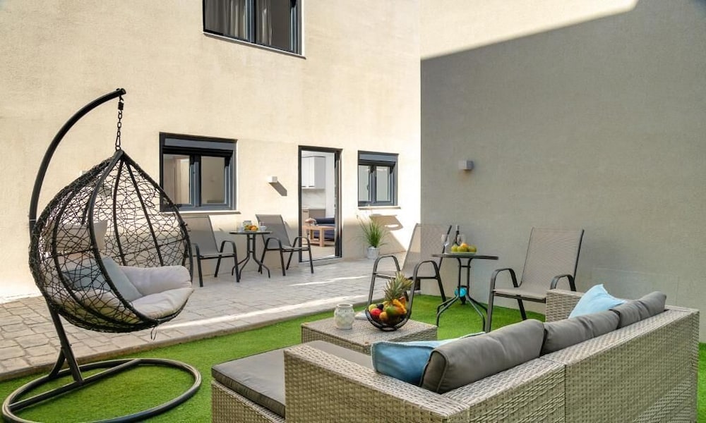 Southside Beach Suites