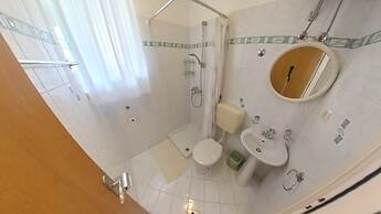 Cozy and Practical Studio in Šćavonija