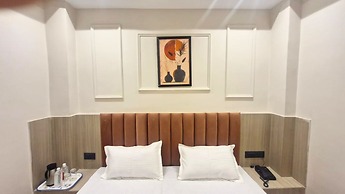 The City Hotel