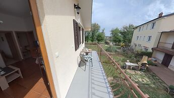 Peaceful Apartment Near Umag