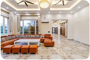 Skynest Farm Stay