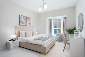 Gala Guests - Elite Residences Suites