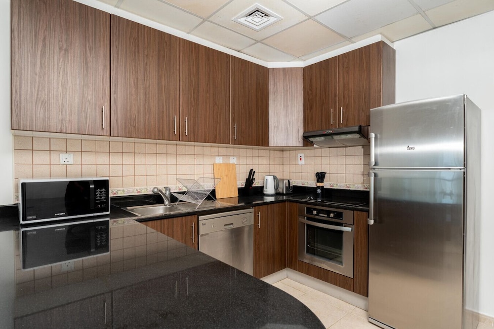 Gala Guests - Elite Residences Suites