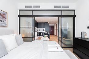 Gala Guests - Elite Residences Suites
