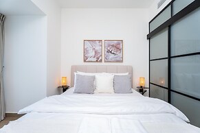 Gala Guests - Elite Residences Suites