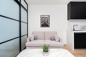 Gala Guests - Elite Residences Suites