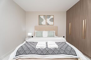 Gala Guests - Elite Residences Suites