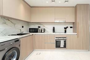 Gala Guests - Elite Residences Suites