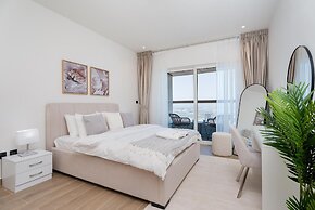 Gala Guests - Elite Residences Suites