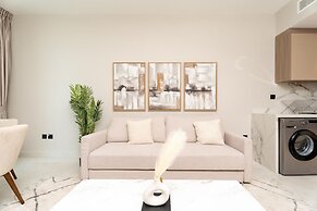 Gala Guests - Elite Residences Suites