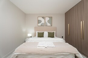 Gala Guests - Elite Residences Suites