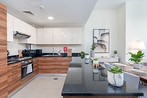 Gala Guests - Sparkle Tower Residences