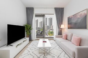 Gala Guests - Sparkle Tower Residences