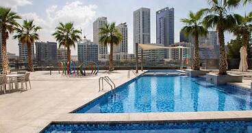 Gala Guests - Sparkle Tower Residences