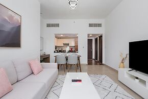 Gala Guests - Sparkle Tower Residences