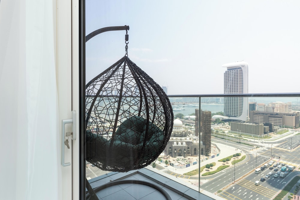 Gala Guests - Damac Heights Collection