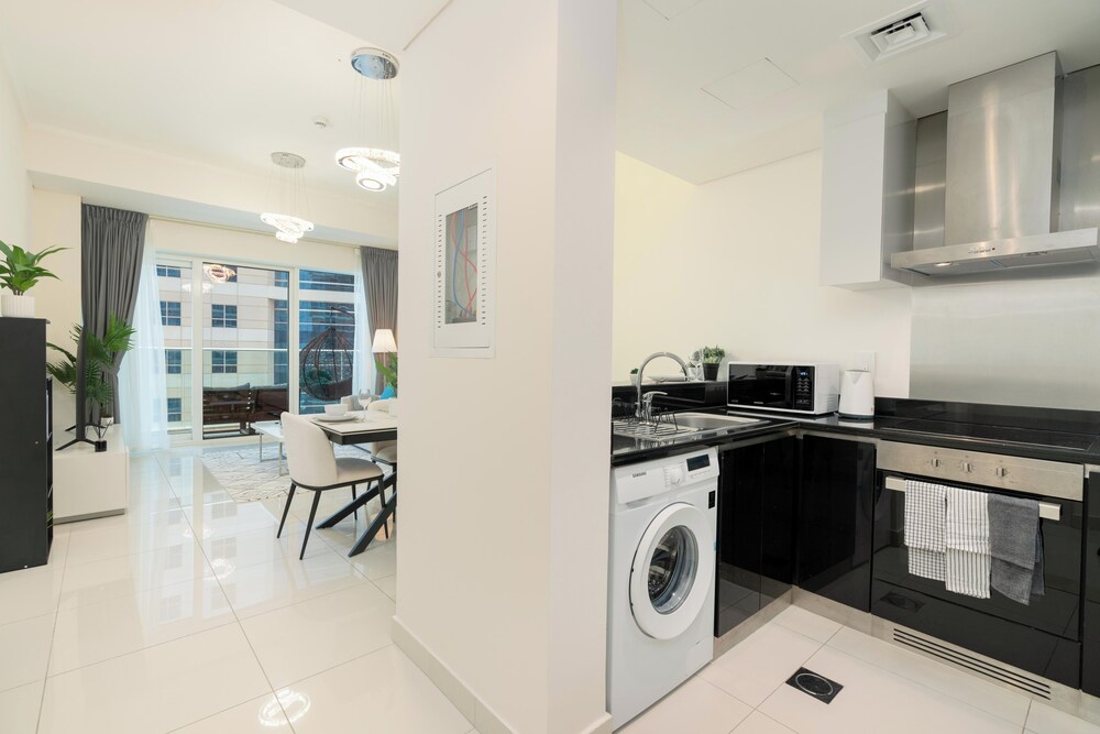 Gala Guests - Damac Heights Collection
