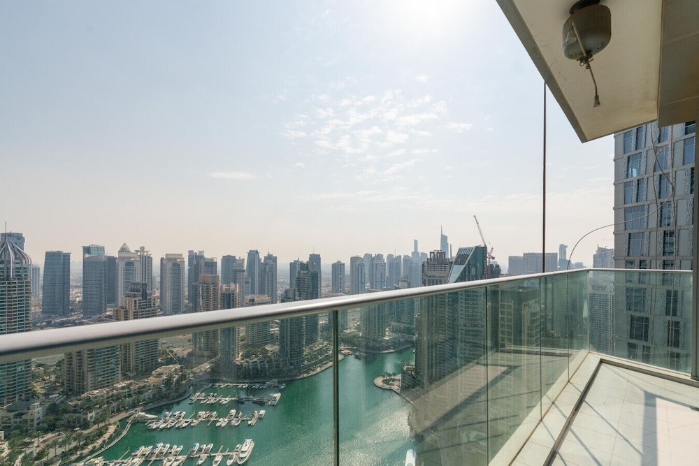 Gala Guests - Damac Heights Collection