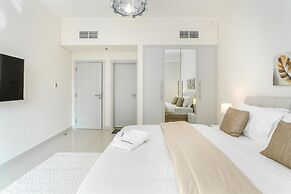 Gala Guests - Damac Heights Collection