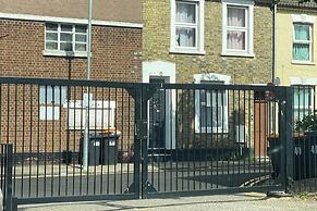 Character Bedford Apartment With Two Bedrooms