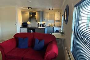 Character Bedford Apartment With Two Bedrooms