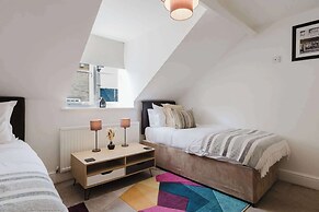 Licatas Apartment Cirencester Cotswolds Sleeps 6