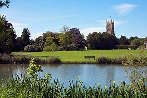 Licatas Apartment Cirencester Cotswolds Sleeps 6