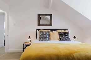 Licatas Apartment Cirencester Cotswolds Sleeps 6