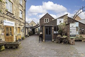 Licatas Apartment Cirencester Cotswolds Sleeps 6