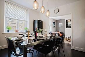 Licatas Apartment Cirencester Cotswolds Sleeps 6