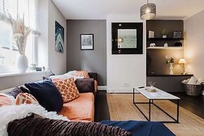 Licatas Apartment Cirencester Cotswolds Sleeps 6