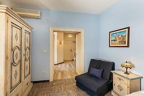 Apartments Leo