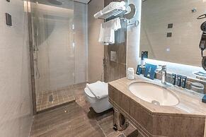 AVAL Hotel