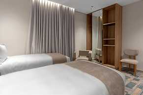 AVAL Hotel