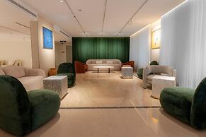 AVAL Hotel