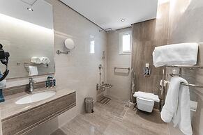 AVAL Hotel